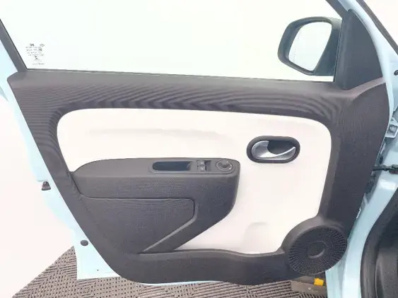 RENAULT TWINGO ELECTRIQUE III - voiture d'occasion - Photo 18