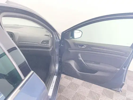 RENAULT MEGANE IV - voiture d'occasion - Photo 20