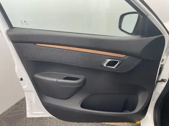 DACIA SPRING - voiture d'occasion - Photo 19