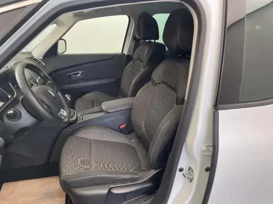 RENAULT SCENIC IV - voiture d'occasion - Photo 18