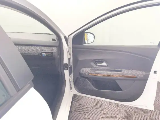 DACIA SANDERO III - voiture d'occasion - Photo 20