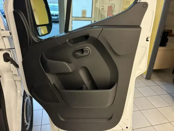 RENAULT MASTER FG III - voiture d'occasion - Photo 19