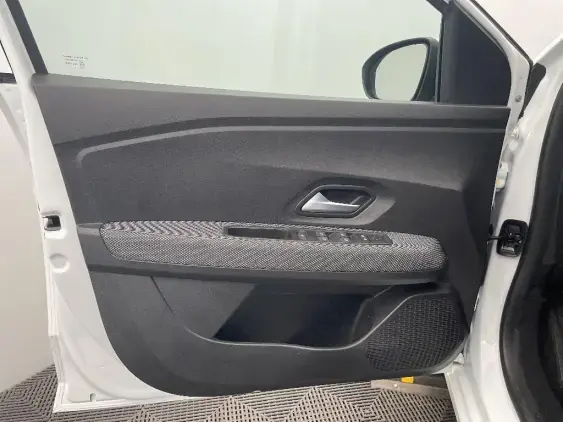DACIA SANDERO III - voiture d'occasion - Photo 19