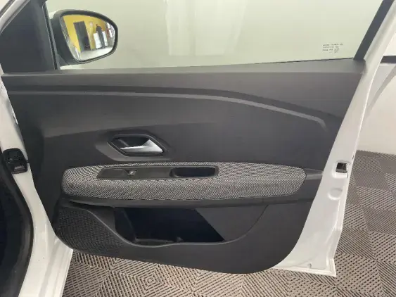 DACIA SANDERO III - voiture d'occasion - Photo 20