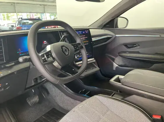 RENAULT SCENIC V ELECTRIQUE - voiture d'occasion - Photo 17