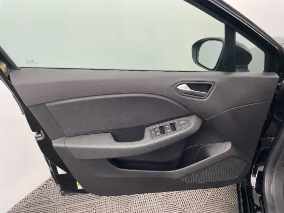 RENAULT CLIO V - voiture d'occasion - Photo 19