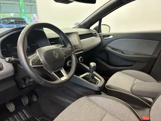RENAULT CLIO V - voiture d'occasion - Photo 18