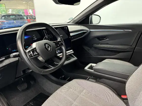 RENAULT MEGANE V - voiture d'occasion - Photo 18