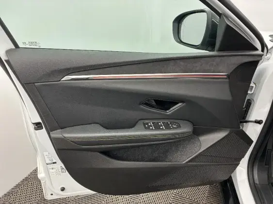 RENAULT MEGANE V - voiture d'occasion - Photo 19