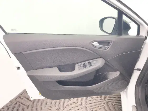 RENAULT CLIO V - voiture d'occasion - Photo 19
