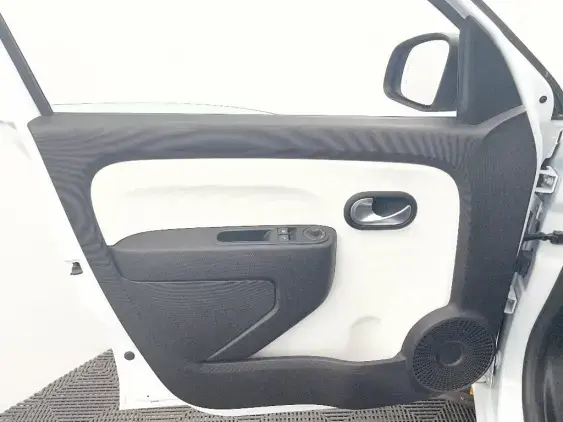 RENAULT TWINGO III - voiture d'occasion - Photo 18