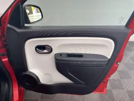 RENAULT TWINGO III - voiture d'occasion - Photo 19