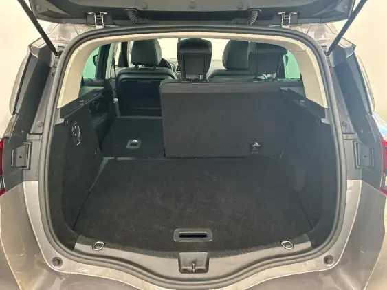 RENAULT SCENIC IV - voiture d'occasion - Photo 16