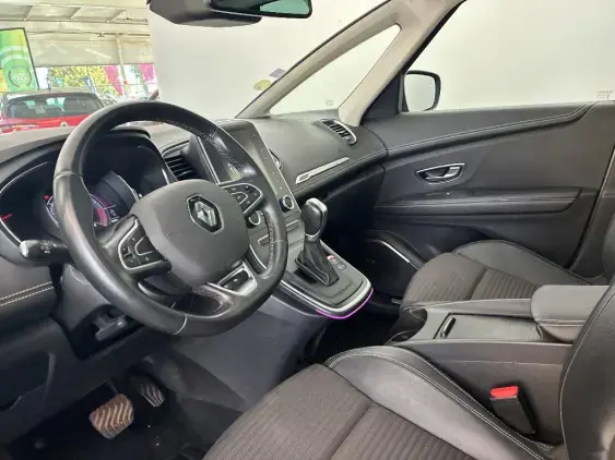 RENAULT SCENIC IV - voiture d'occasion - Photo 18