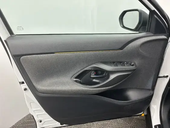 TOYOTA YARIS CROSS I - voiture d'occasion - Photo 19
