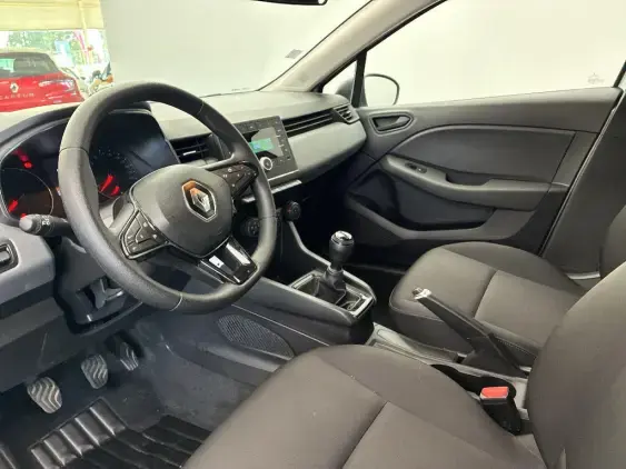 RENAULT CLIO V - voiture d'occasion - Photo 17