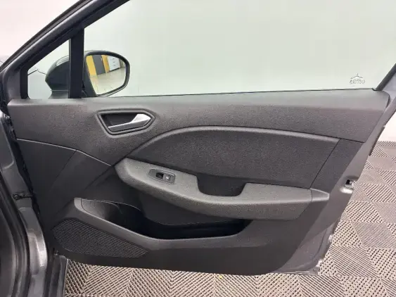RENAULT CLIO V - voiture d'occasion - Photo 20