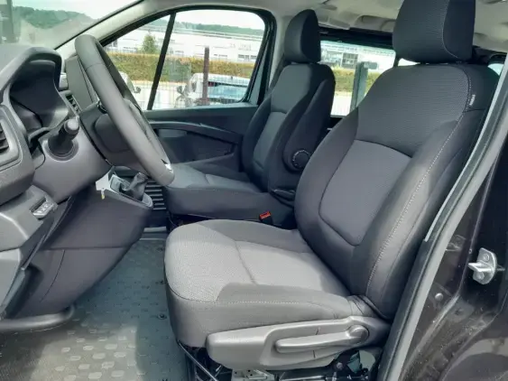 RENAULT TRAFIC III - voiture d'occasion - Photo 16