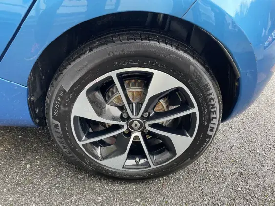 RENAULT ZOE - voiture d'occasion - Photo 24