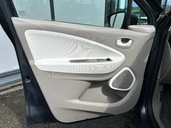 RENAULT ZOE - voiture d'occasion - Photo 18