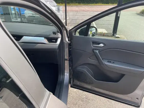 RENAULT CAPTUR II - voiture d'occasion - Photo 20