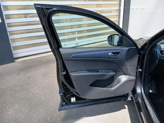 RENAULT ARKANA - voiture d'occasion - Photo 19