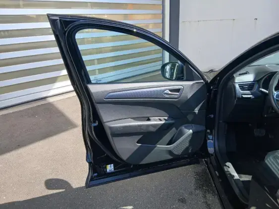 RENAULT ARKANA - voiture d'occasion - Photo 19