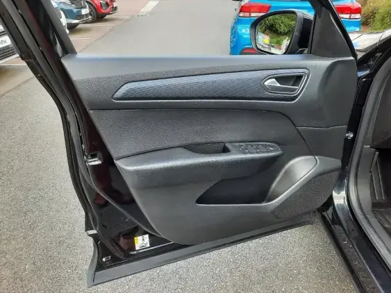 RENAULT ARKANA - voiture d'occasion - Photo 17