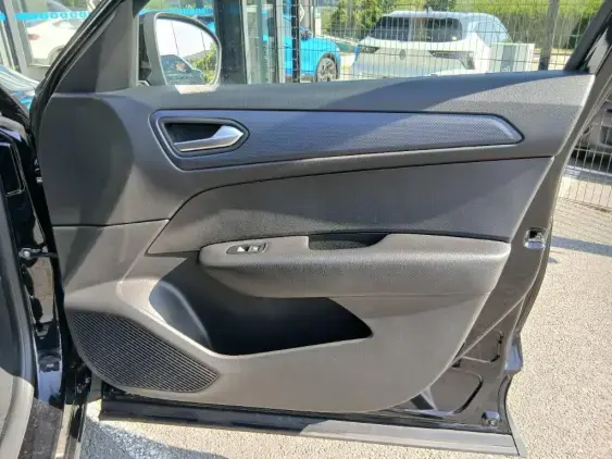 RENAULT ARKANA - voiture d'occasion - Photo 19