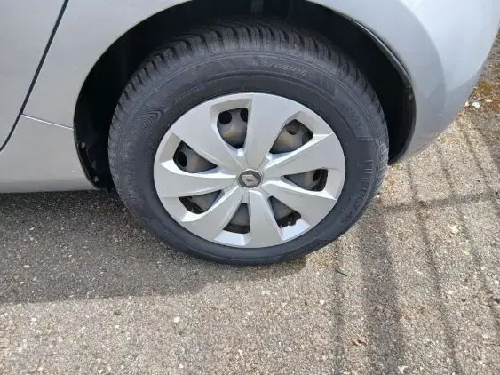RENAULT ZOE - voiture d'occasion - Photo 21