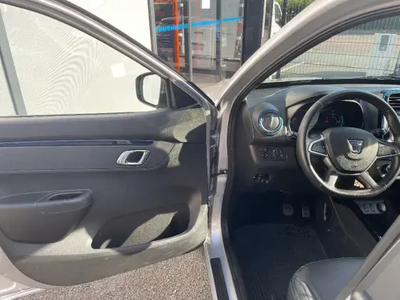 DACIA SPRING - voiture d'occasion - Photo 19