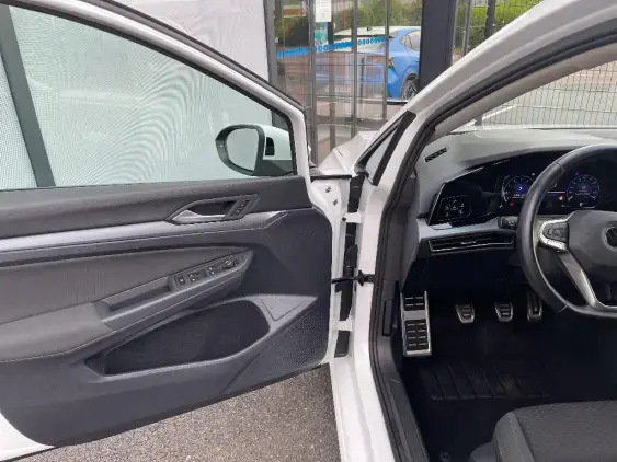 VOLKSWAGEN GOLF VIII - voiture d'occasion - Photo 19