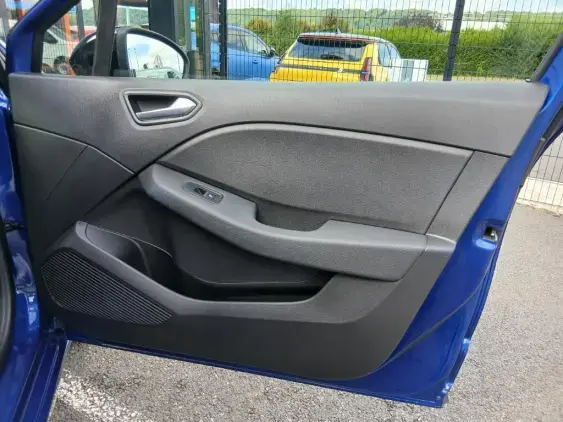 RENAULT CLIO V - voiture d'occasion - Photo 17