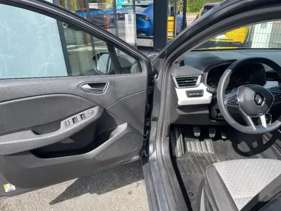 RENAULT CLIO V - voiture d'occasion - Photo 19