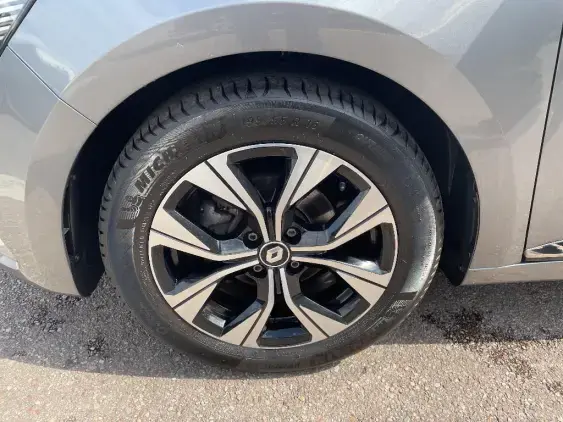 RENAULT CLIO V - voiture d'occasion - Photo 23