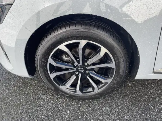 RENAULT CLIO V - voiture d'occasion - Photo 22