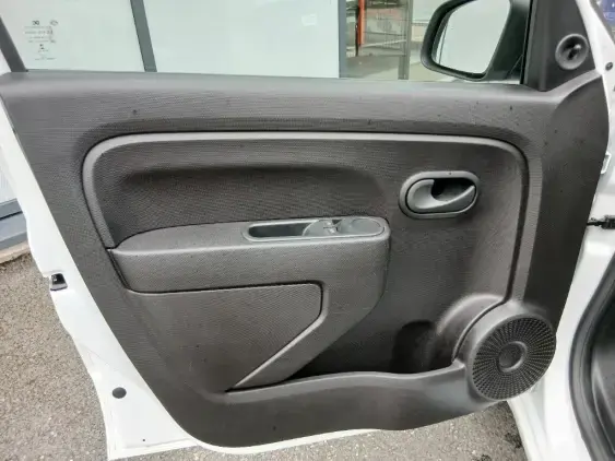 RENAULT TWINGO III - voiture d'occasion - Photo 16