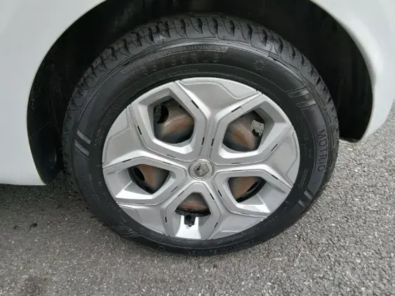 RENAULT TWINGO III - voiture d'occasion - Photo 20