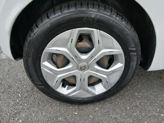 RENAULT TWINGO III - voiture d'occasion - Photo 21