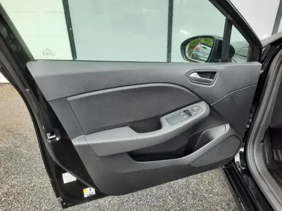 RENAULT CLIO V - voiture d'occasion - Photo 17