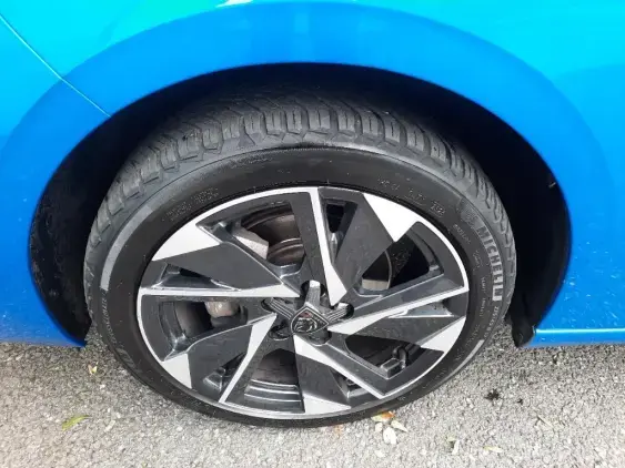 PEUGEOT 308 III - voiture d'occasion - Photo 20