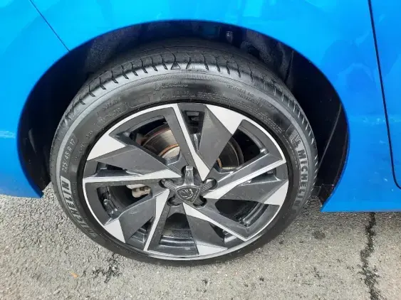 PEUGEOT 308 III - voiture d'occasion - Photo 22