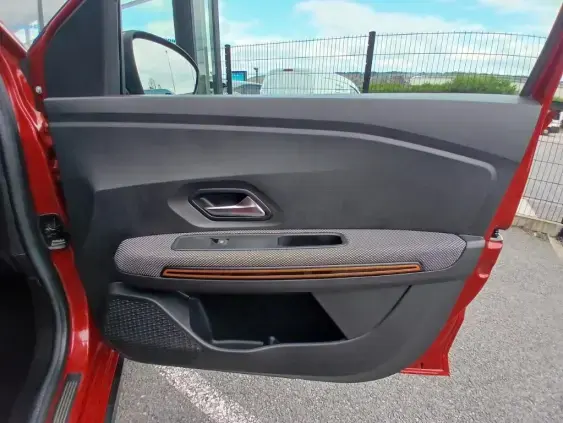 DACIA SANDERO III - voiture d'occasion - Photo 17