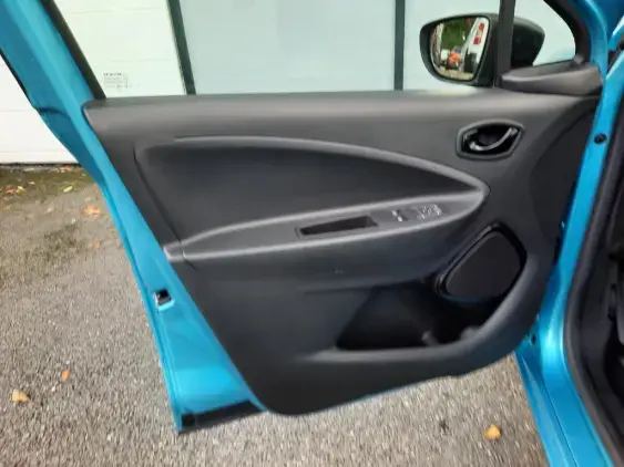 RENAULT ZOE - voiture d'occasion - Photo 17