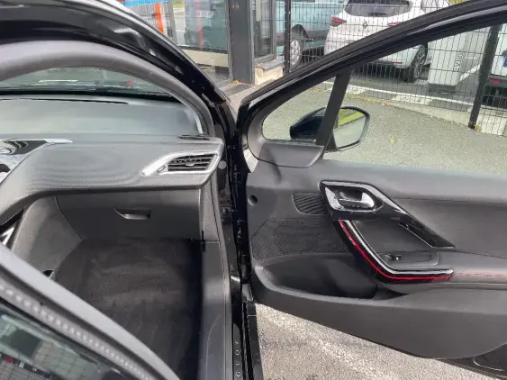 PEUGEOT 2008 - voiture d'occasion - Photo 20