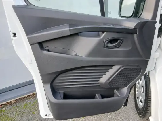 RENAULT TRAFIC III - voiture d'occasion - Photo 17