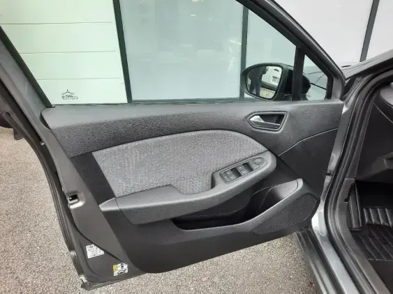 RENAULT CLIO V - voiture d'occasion - Photo 17