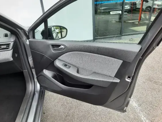 RENAULT CLIO V - voiture d'occasion - Photo 18