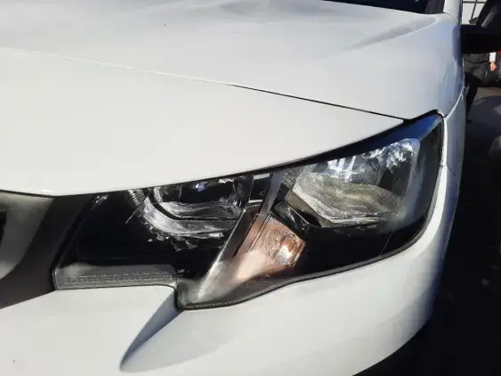 PEUGEOT PARTNER III - voiture d'occasion - Photo 19