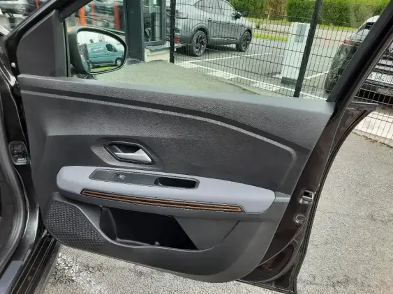 DACIA SANDERO III - voiture d'occasion - Photo 18